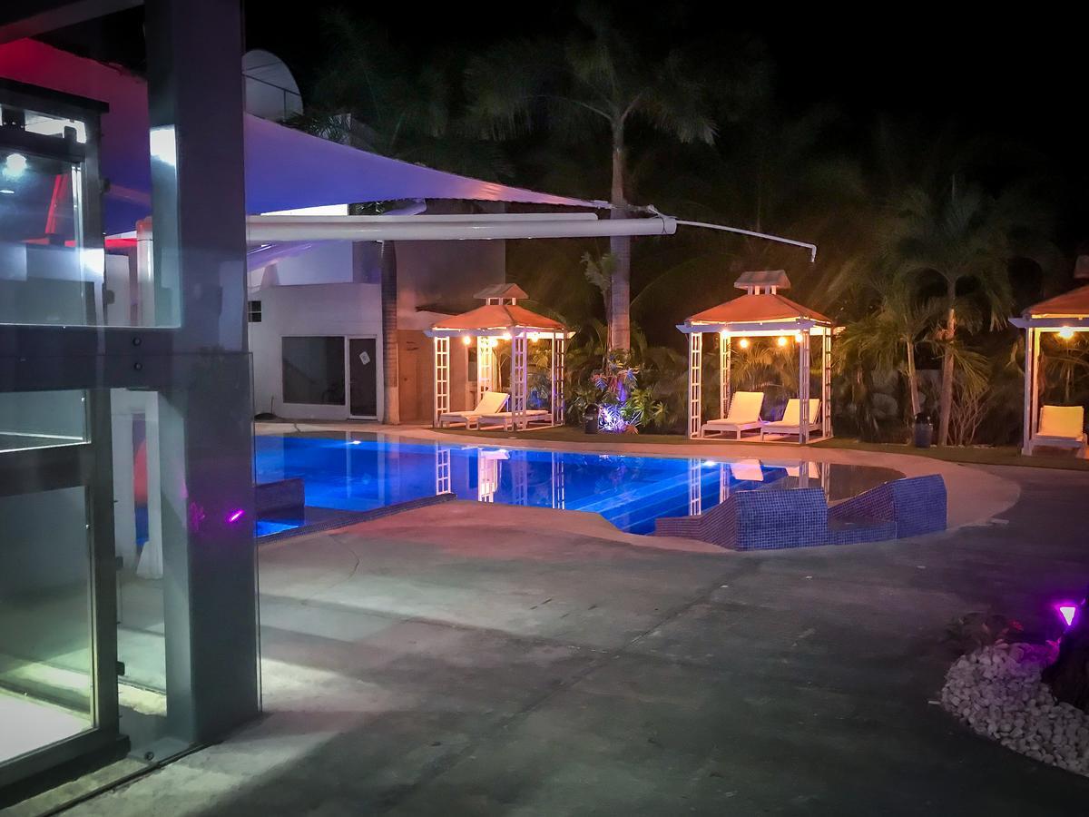 Hotel Sara Suites Ixtapa  Esterno foto